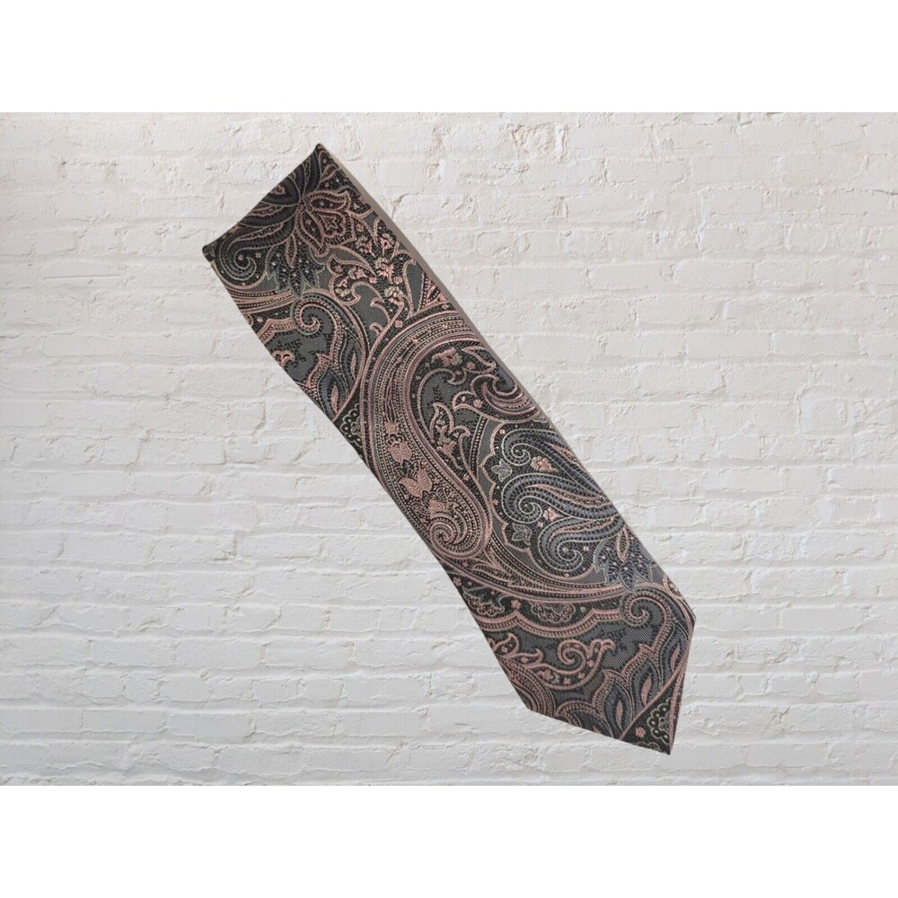 Chaps Mens 100% Silk Handmade Pink Gray Paisley Necktie Tie  59"x3"